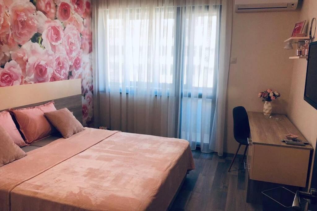 Lovely 3-Bedroom Apartment For 7 Ppl At The Centre فارنا المظهر الخارجي الصورة