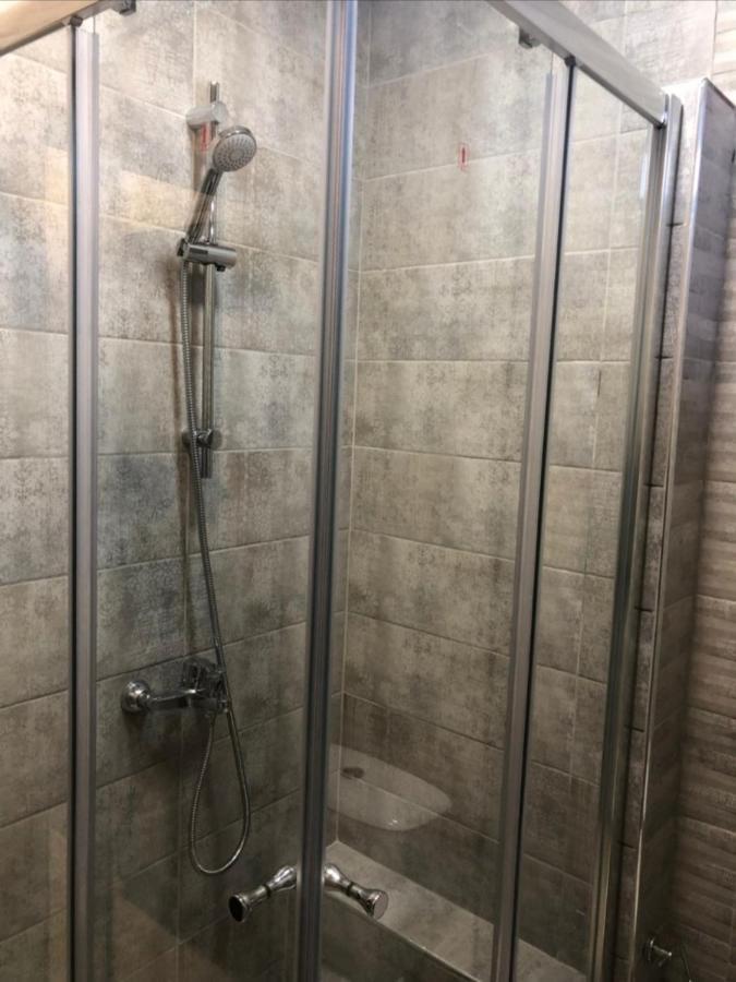 Lovely 3-Bedroom Apartment For 7 Ppl At The Centre فارنا المظهر الخارجي الصورة